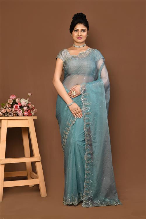 https://media.vinhemfashion.com/Images/FancytouchVol1VLS51B2P64JXDRF/image/designer